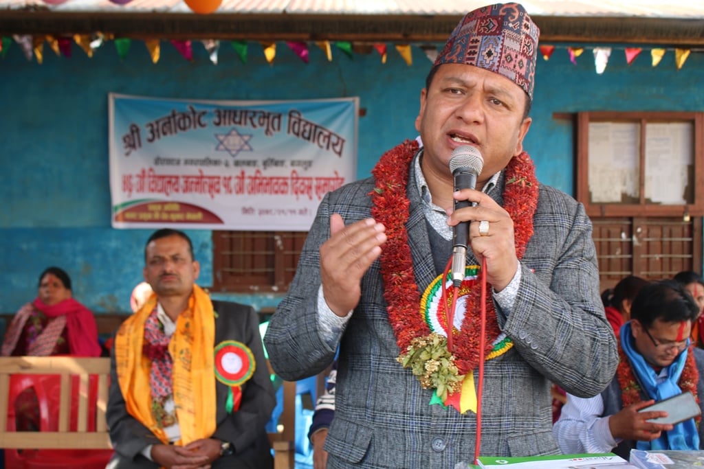 ढोरपाटन नगरपालिकाका मेयर नेपाली र सहकारीपीडितबीच मिलापत्र